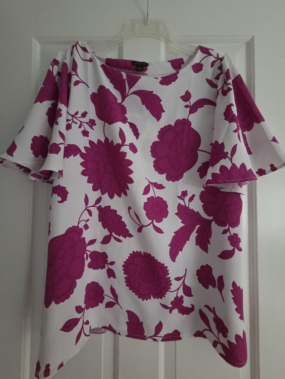 Ann Taylor White Top with Fuchsia Floral Print